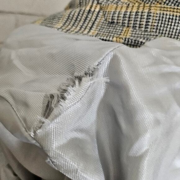 Zara Basic Outerwear Gray and Yellow Houndstooth Long Coat - Picture 8 of 9